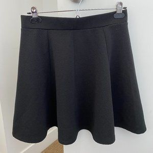 H&M BLACK RIBBED HIGH WAISTED SKIRT